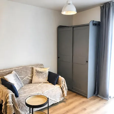 Jardin Et Parking Pérouges Apartamento